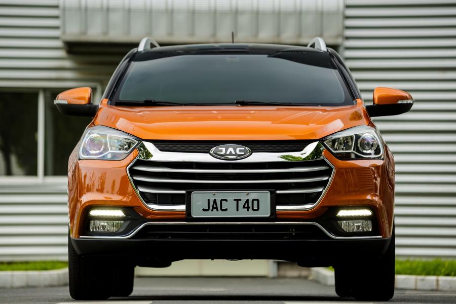  JAC T40 2017 года  (фото 8 из 18)